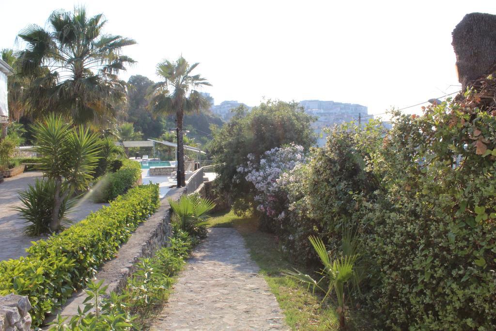 Albergo Villa Vittoria Rodi Garganico Dış mekan fotoğraf