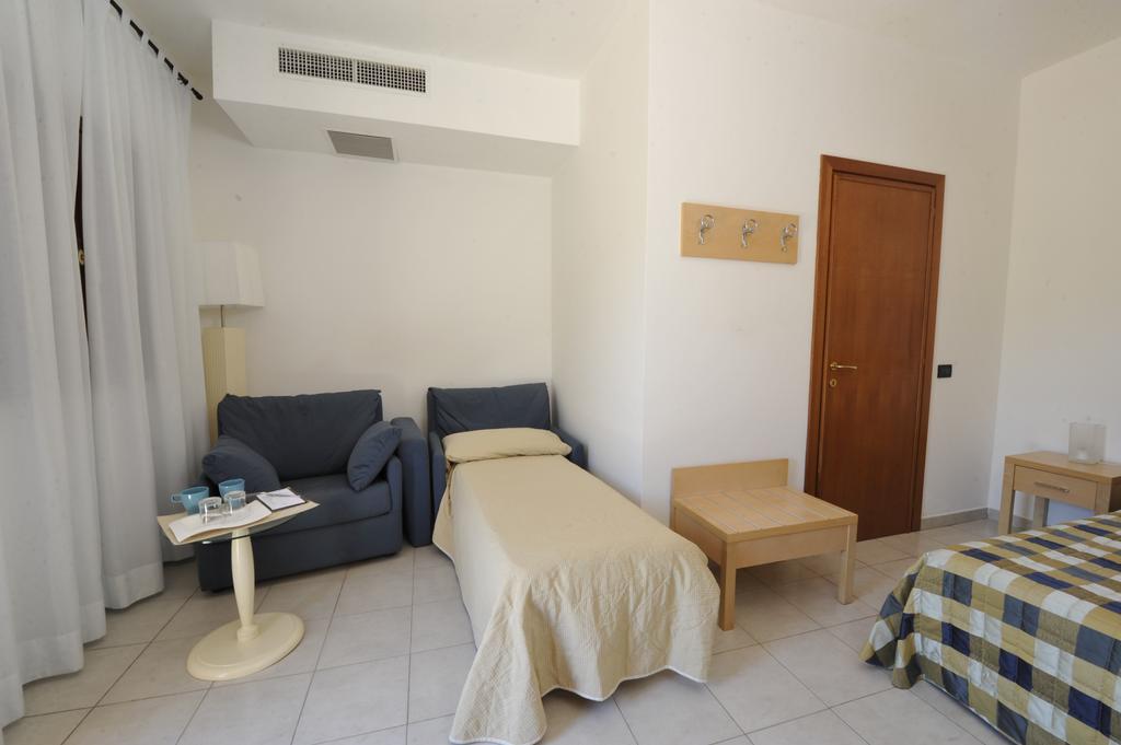 Albergo Villa Vittoria Rodi Garganico Dış mekan fotoğraf