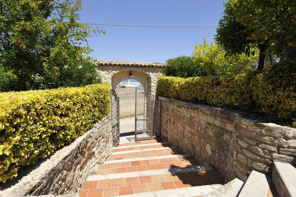 Albergo Villa Vittoria Rodi Garganico Dış mekan fotoğraf